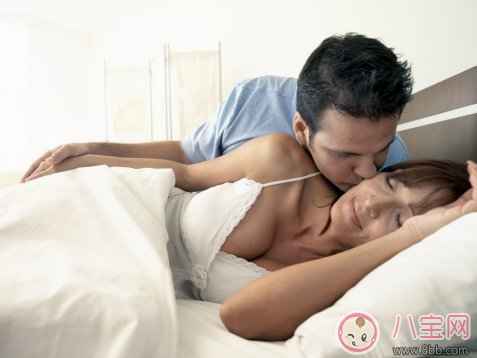 女性经期为什么想做爱 女性经期做爱要注意什么 女性经期为什么想做爱 女性经期做爱要注意什么