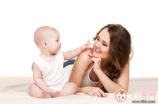 女性哺乳期吃什么奶水多 哺乳期哪些食物是不能吃的 女性哺乳期吃什么奶水多 哺乳期哪些食物是不能吃的